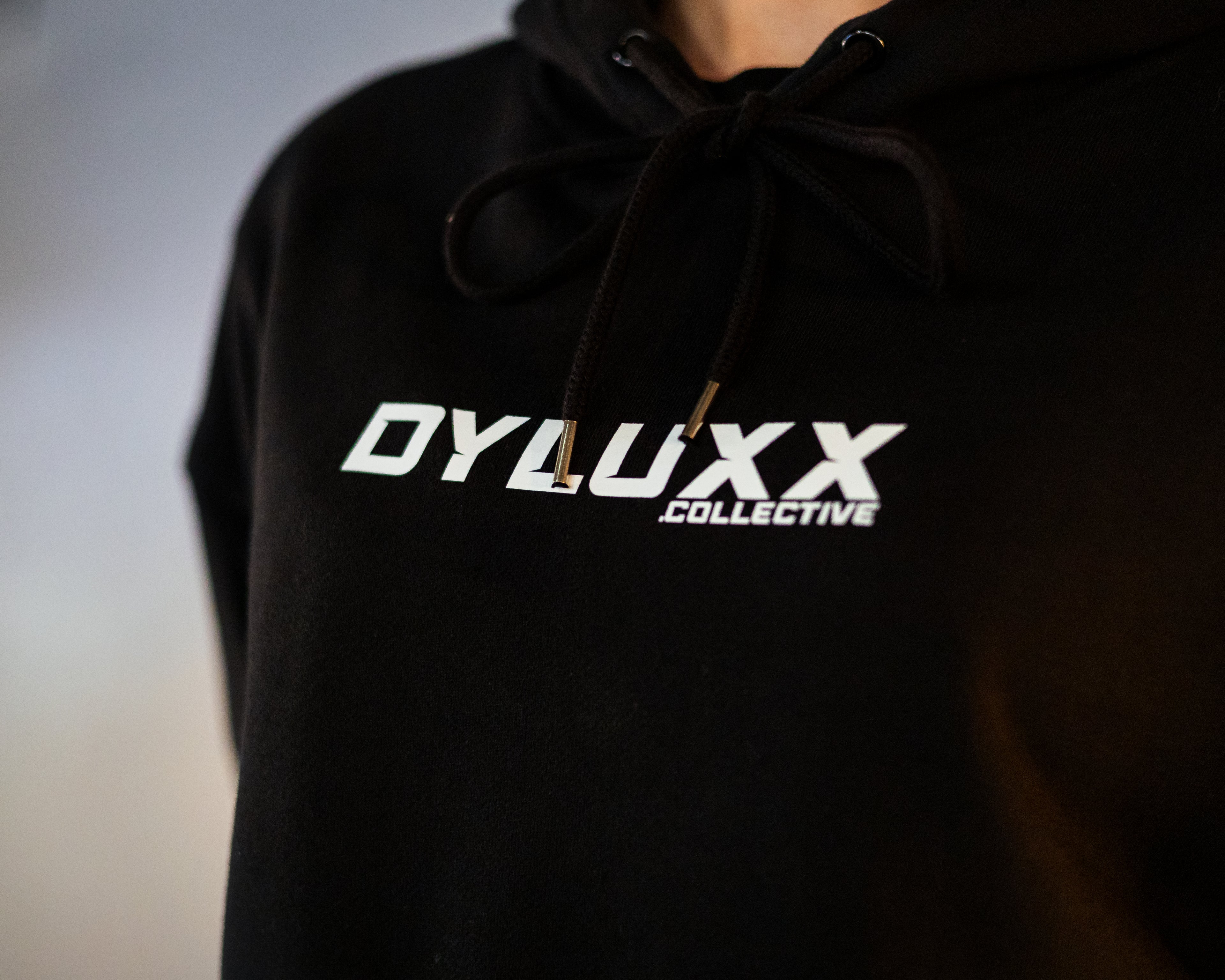 Dyluxx | Cropped Hoodie